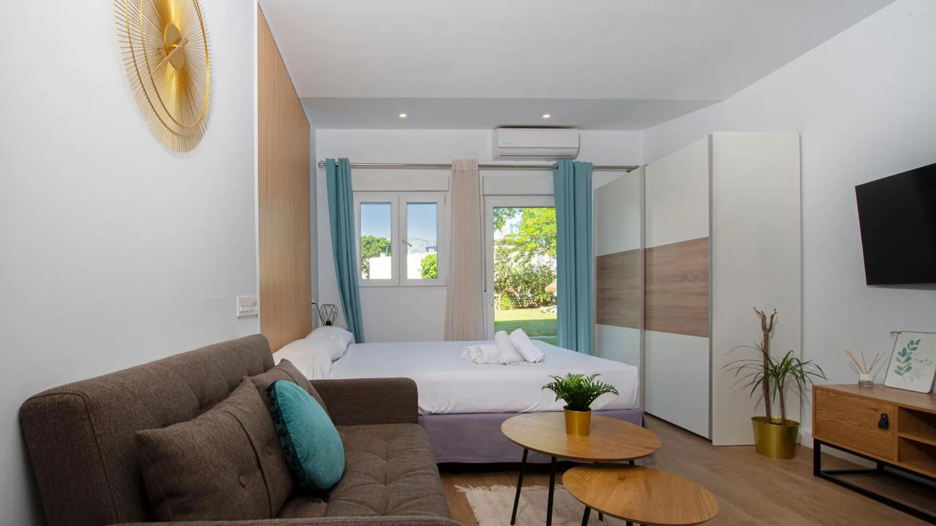 Estudio Bajo Con Piscina location