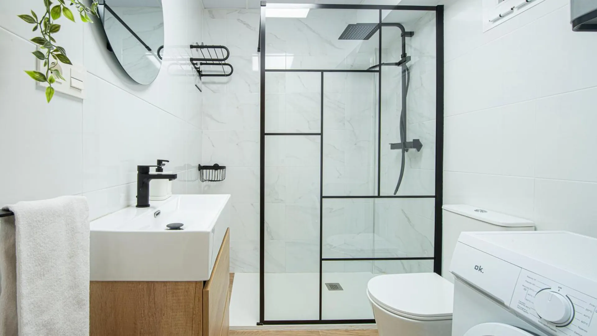 Estudio Bajo Con Piscina Torremolinos